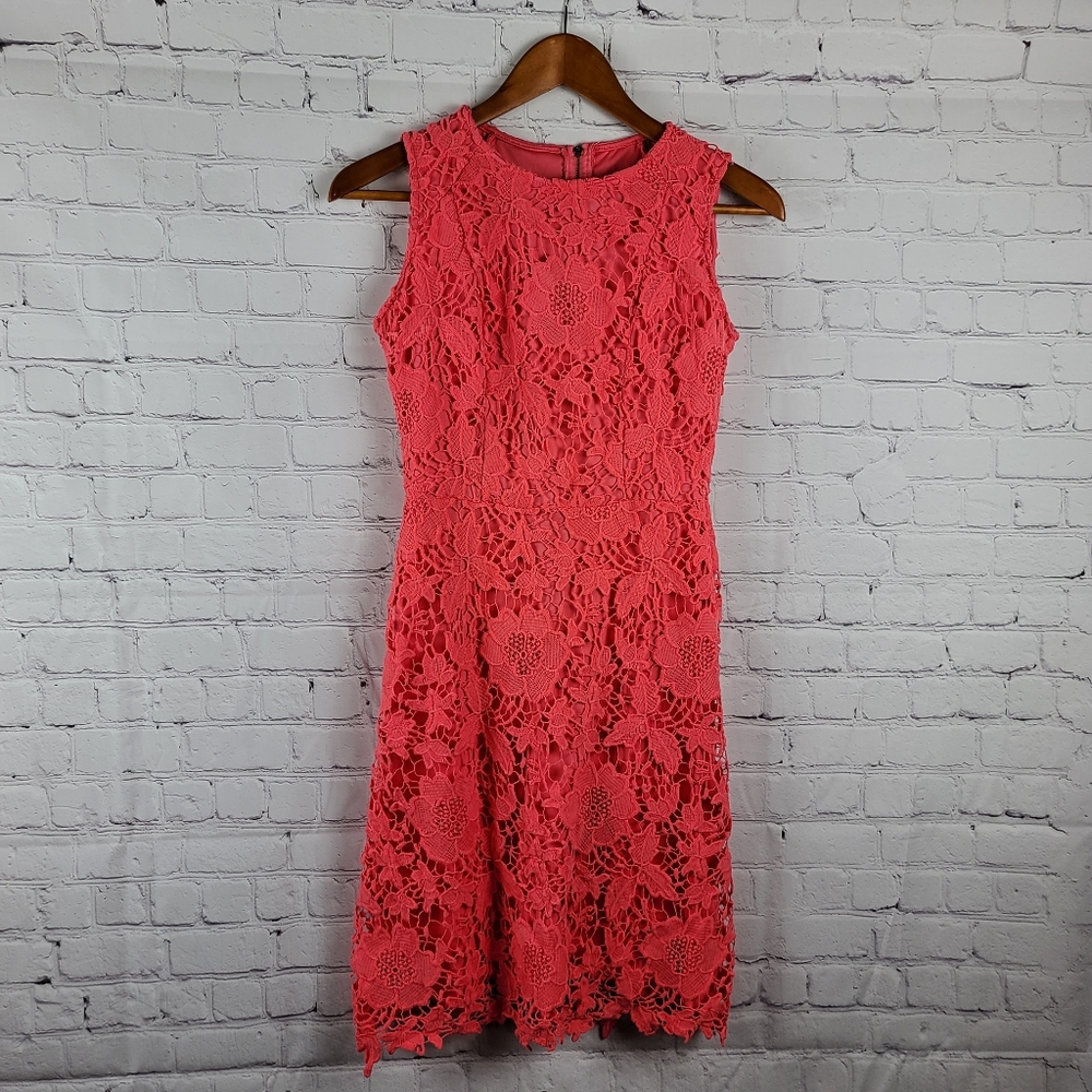 Ryan Michelle Coral lace cocktail dress Sz Med